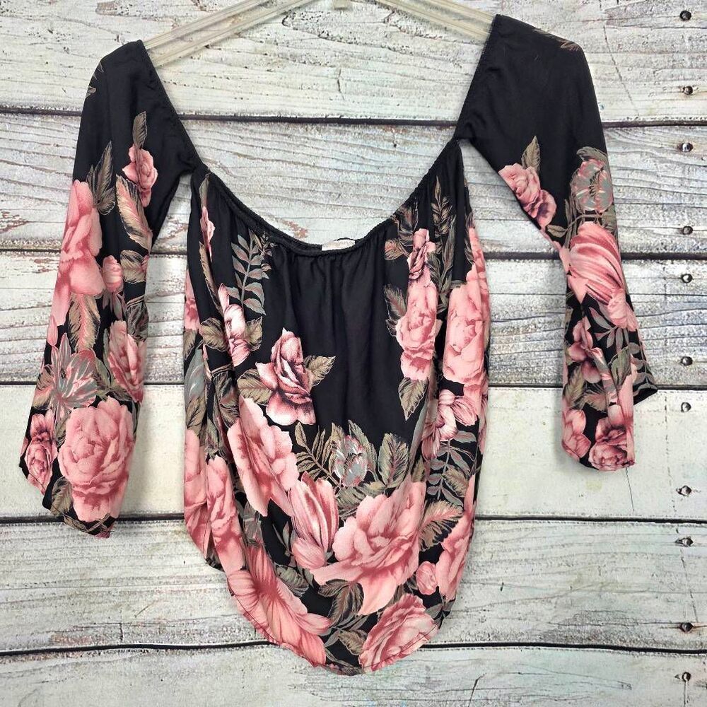 Daytrip Floral Off Shoulder Blouse Black Pink Women’s S